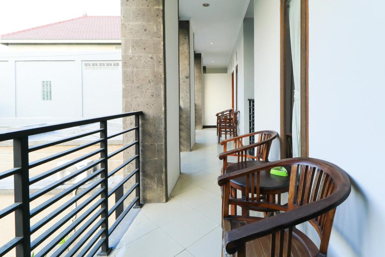 Hotel Warta Putra Denpasar  Exterior photo